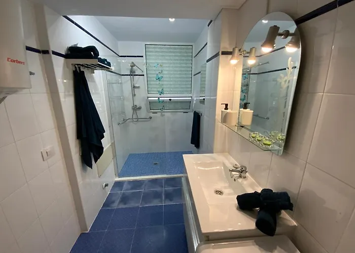 Great Location, In The Heart Of Puerto Del Carmen, Aguazul With Vv Licence *