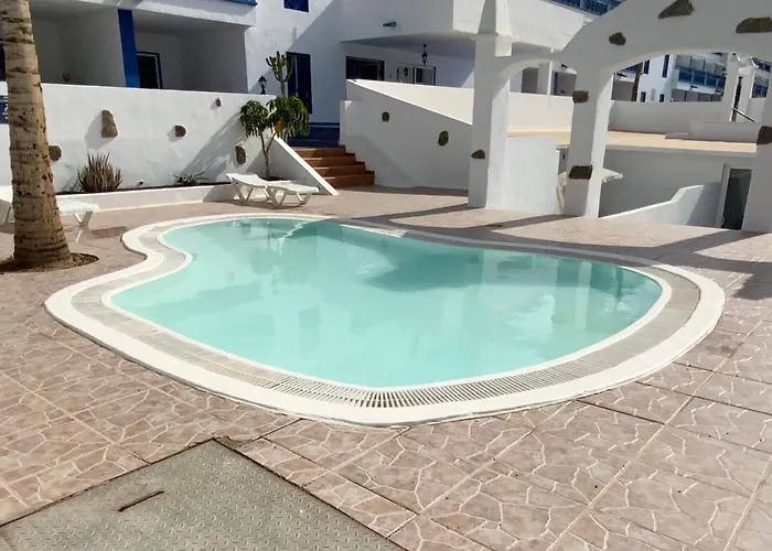 Great Location, In The Heart Of Puerto Del Carmen, Aguazul With Vv Licence *