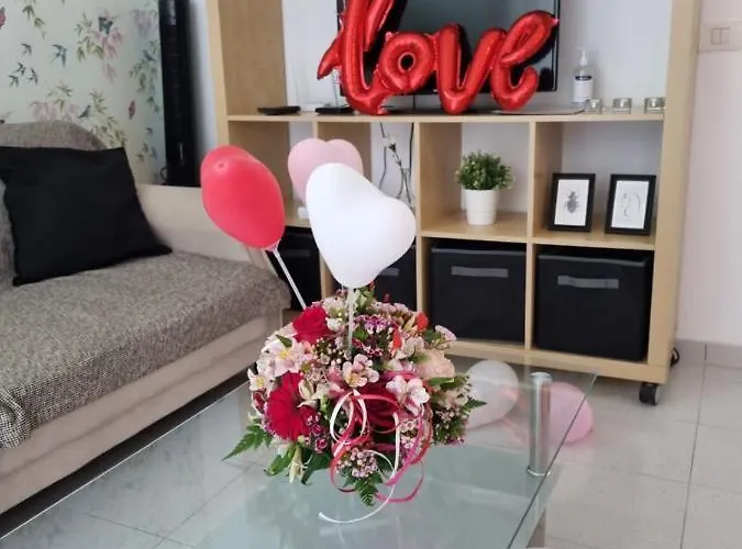 Great Location, In The Heart Of Puerto Del Carmen, Aguazul With Vv Licence